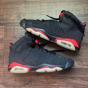 Nike Air Jordan 6 Retro Black Infrared (2019) in Grade School (GS) sizing